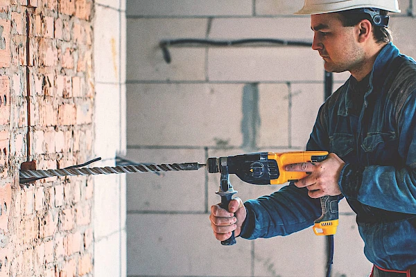 Best electric hammer drills for tough jobs