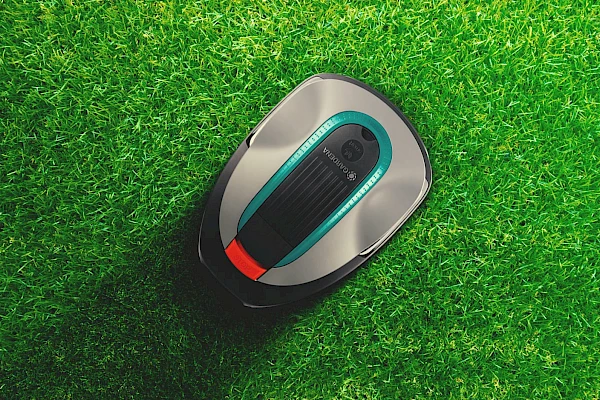 Find the right robotic lawnmower for your garden